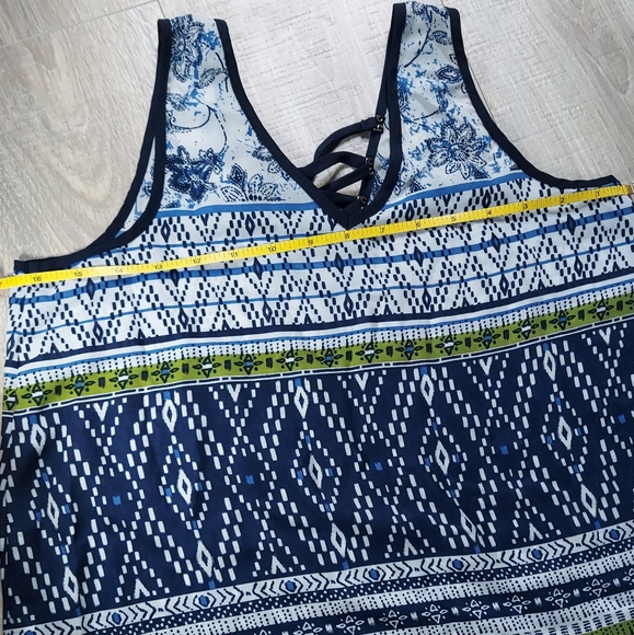 iz byer printed multipattern top - Picture 7 of 10